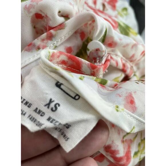 Urban Outfitters Pins & Needles Women's Floral Romper Size XS - Picture 3 of 6
